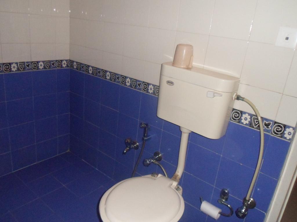 Hotel Dudawat Ahmedabad Værelse billede