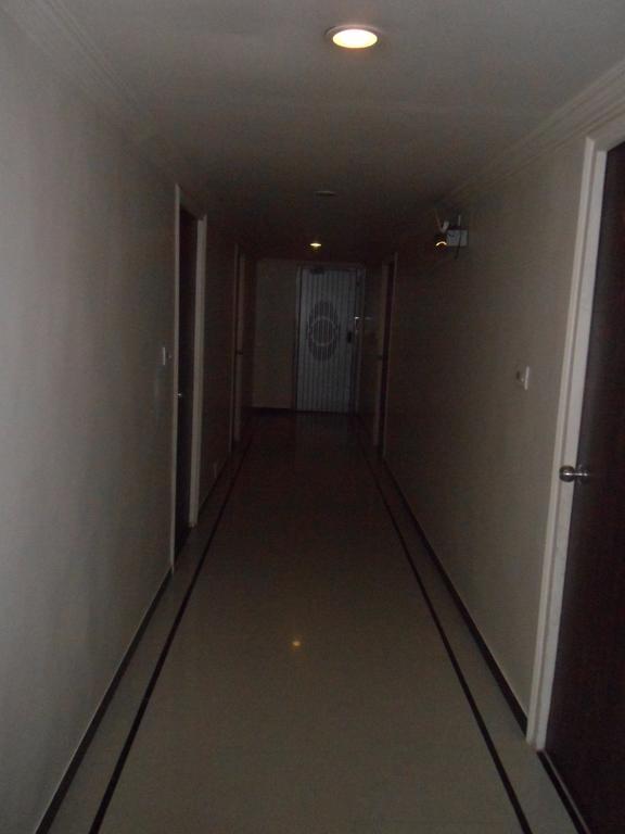 Hotel Dudawat Ahmedabad Eksteriør billede